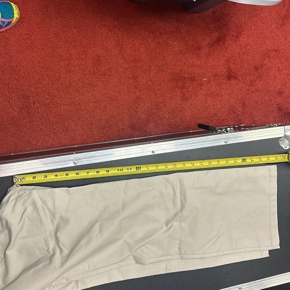 Dockers nwt doggers